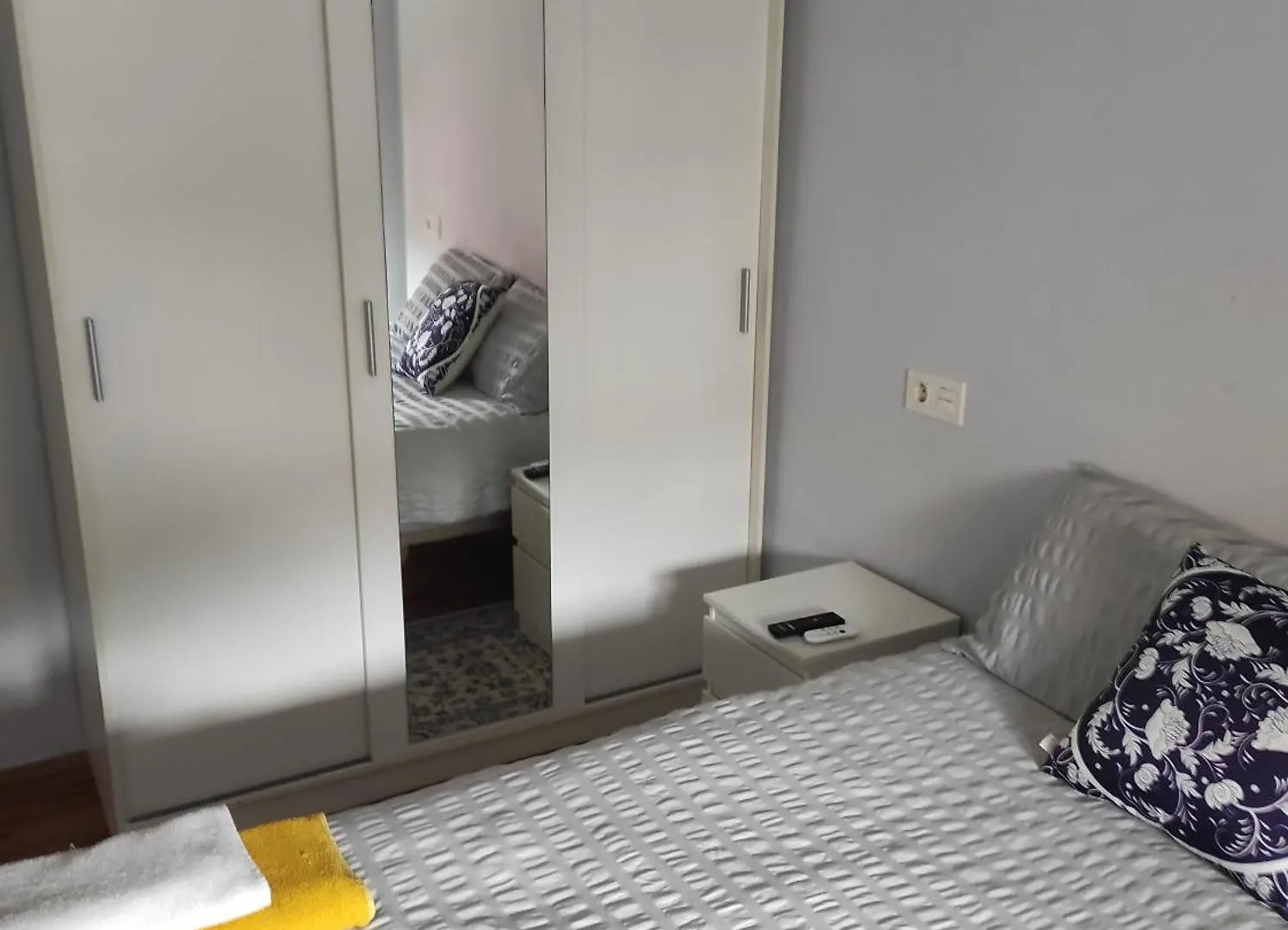 Dormitorio Bego Santurtzi España